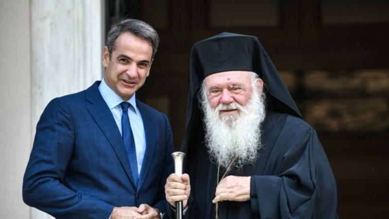 Η πρόταση του Αρχιεπίσκοπου Ιερώνυμου να γίνει δημοψήφισμα για τα ομόφυλα ζευγάρια