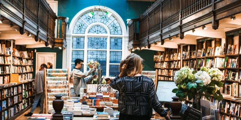 Τα πιο ενδιαφέροντα βιβλιοπωλεία της Αθήνας που αξίζει να ανακαλύψετε