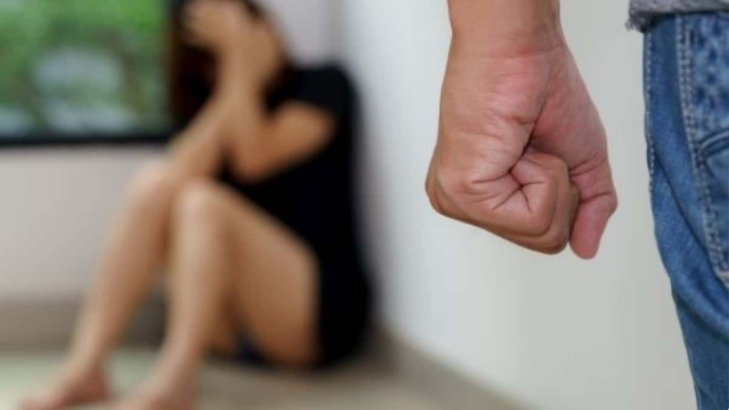 Θεσσαλονίκη: 15χρονος κατήγγειλε τον πατέρα του για κακοποίηση -  Πως τον «κάλυψε» η σύζυγός του