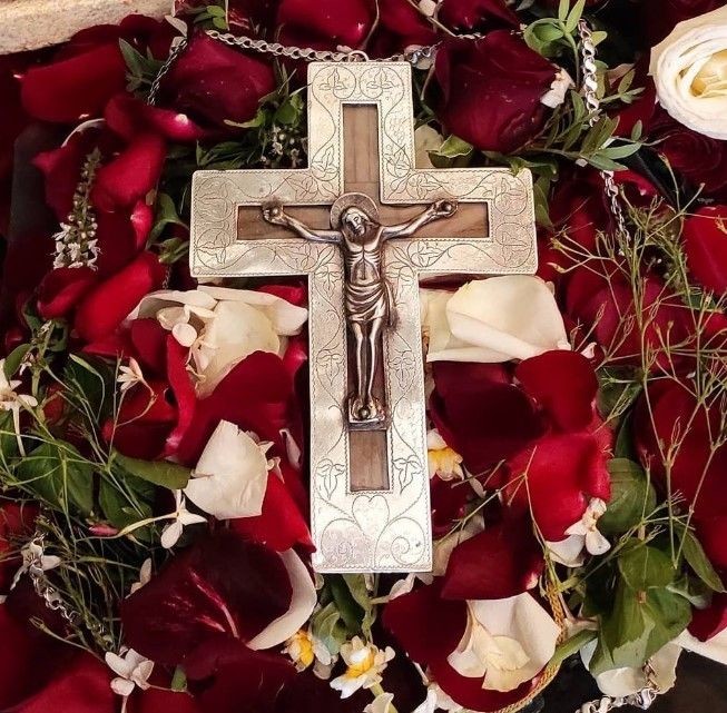 «Ο Χριστός μιλάει πάντα τελευταίος»: Αγοράκι σώθηκε από τη λευχαιμία χάρη στον Τίμο Σταυρό - Το θαύμα του Κυρίου που συγκλόνισε