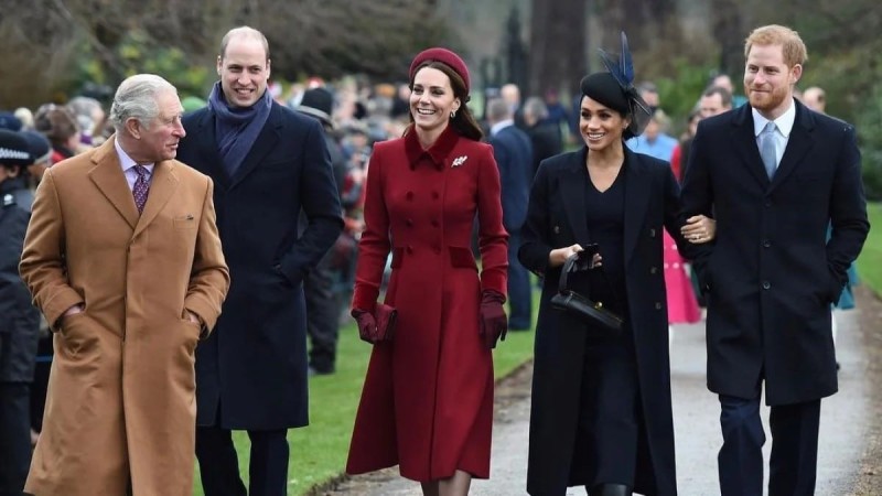 Κέιτ σωστή βασίλισσα, Χάρι ολόιδιος ο Κάρολος: Έτσι θα είναι όλη η βασιλική οικογένεια σε 30 χρόνια! (photos)