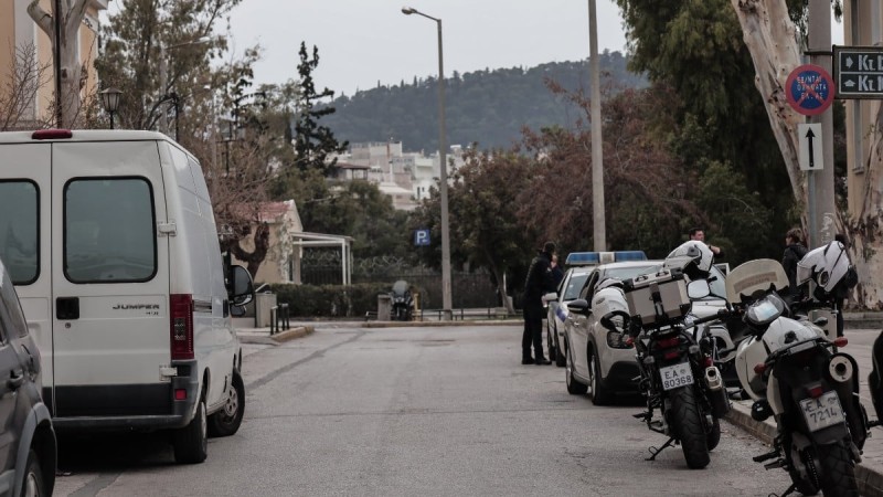 Συναγερμός στην Αθήνα: Τηλεφώνημα για βόμβα σε εταιρεία κοντά στο Χίλτον - Αποκλείστηκε η οδός Βεντήρη