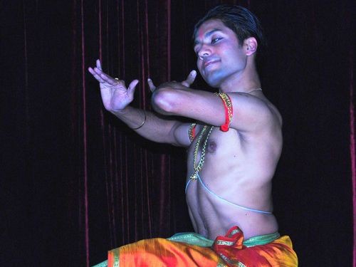 Bharata Natyam: Ινδικοί χοροί στις Μορφές Έκφρασης