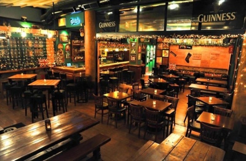 Stand Up Comedy Night: Wanted Dead Or Alive αυτήν την Κυριακή στο Green Rose Beer-Restaurant!