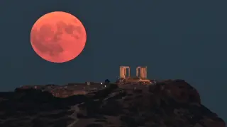 Πανσέληνος Απριλίου 2026: Το «Ροζ Φεγγάρι» στον Ζυγό φέρνει ανατροπές – Τι πρέπει να προσέξει το κάθε ζώδιο;