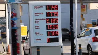 Τρελό πάρτι κερδοσκόπων στα βενζινάδικα με αφορμή το Ιράν