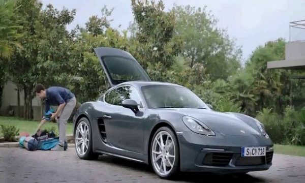H νέα Porsche 718 Cayman διαθέτει κάτι που σίγουρα δεν περίμενες (VIDEO)