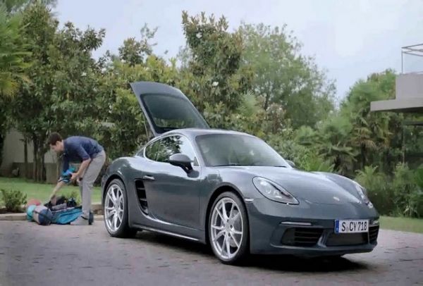 H νέα Porsche 718 Cayman διαθέτει κάτι που σίγουρα δεν περίμενες (VIDEO)
