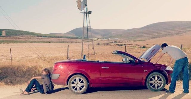 Τι να κάνεις αν πάθεις βλάβη στην μέση του δρόμου!