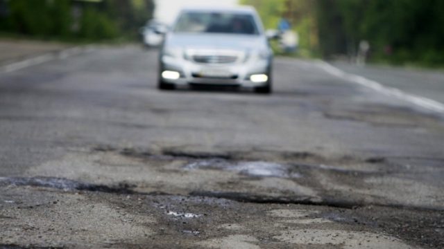Ετοιμαστείτε για τους δρόμους που θα φορτίζουν το αυτοκίνητό σας!