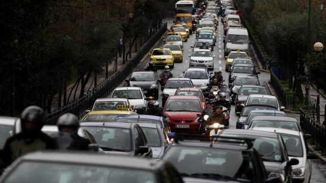 Ανακαλούνται πασίνγωστα αυτοκίνητα που έχουν εκατομμύρια Έλληνες λόγω προβλήματος στα φρένα!
