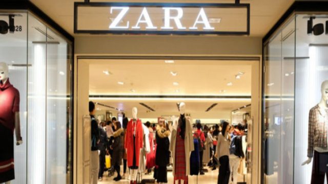 Online ξεπούλημα στα ZARA – Το φόρεμα που θα σας ξετρελάνει σε τιμή έκπληξη