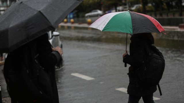 Καιρός σήμερα: Κακοκαιρία με βροχές και καταιγίδες – Πού θα χιονίσει;