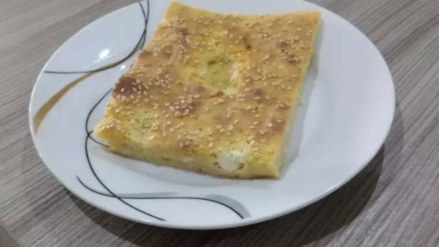 Τυρόπιτα χωρίς φύλλο – Έτοιμη σε 30 λεπτά