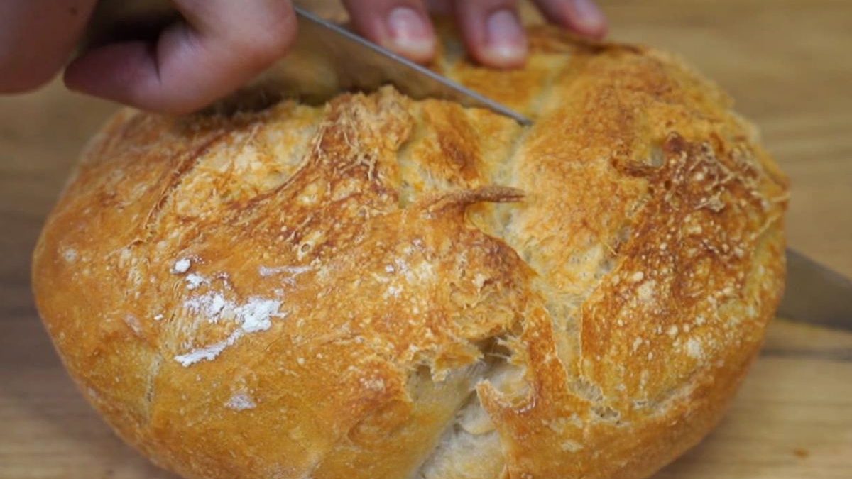 Χωριάτικο ψωμί γάστρας χωρίς ζύμωμα βήμα βήμα (Video)