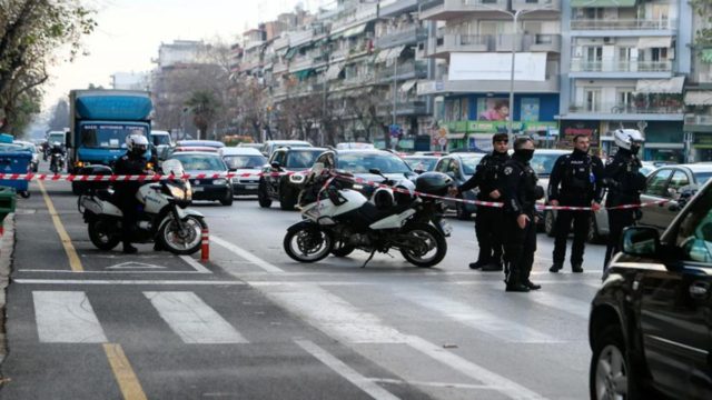 Θεσσαλονίκη: Ταυτοποιήθηκαν οι δράστες από το περιστατικό με τους πυροβολισμούς – Που βρέθηκαν και οι τραυματίες