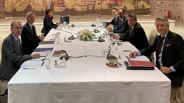 Ολοκληρώθηκαν οι διερευνητικές επαφές στην Κωνσταντινούπολη – Στην Αθήνα ο επόμενος γύρος