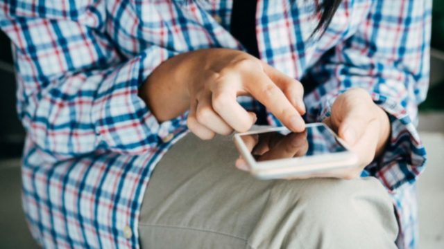 Άνοιγμα καταστημάτων: Με ποιο SMS στο 13033 μπορείτε να πάτε να ψωνίσετε;