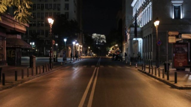 Πάει για Φλεβάρη η άρση του lockdown: Δεν ανοίγουν τα καταστήματα