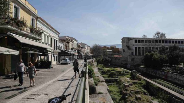 Κορωνοϊός: «Βράζει» το κέντρο της Αθήνας – Σε συναγερμό η πρωτεύουσα
