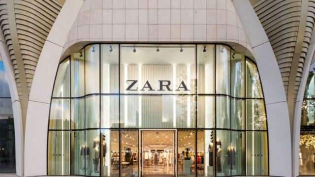 ZARA: Το κατάλληλο φόρεμα για όλες τις περιστάσεις σε τιμή έκπληξη