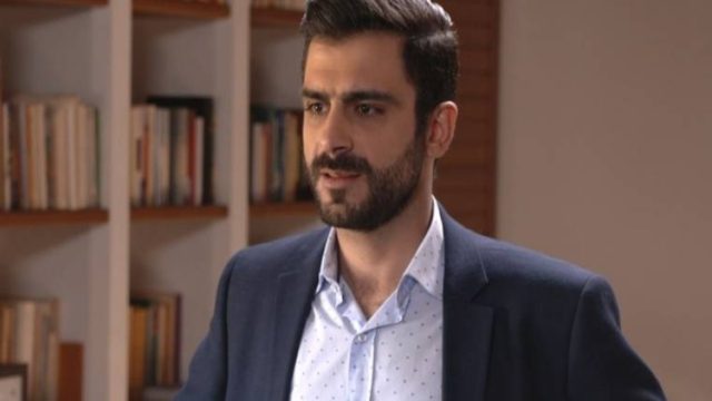 Έλα στη θέση μου: Ο Αχιλλέας προσπαθεί να παγιδεύσει την Κέντρα
