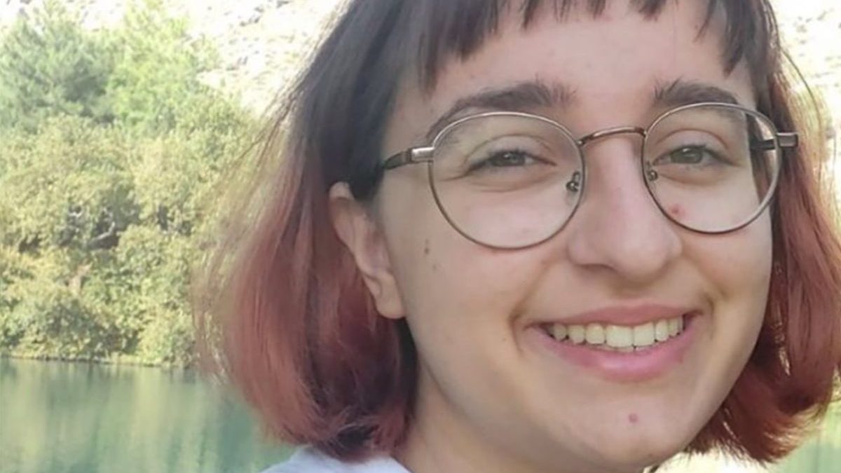 Mάγια Παπαδoπούλου: Εξαφάνιση 17χρονης – «Ίσως είναι με μεγαλύτερο άντρα που…»