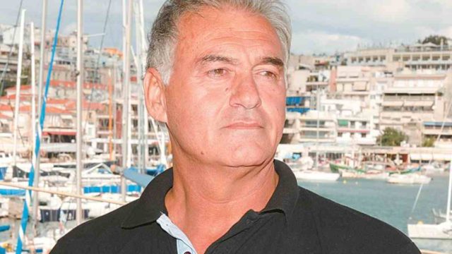 Σοφία Μπεκατώρου: Επίθεση στο μαγαζί του Τάσου Μπουντούρη – Κατηγορείται για διάκριση κατά των γυναικών