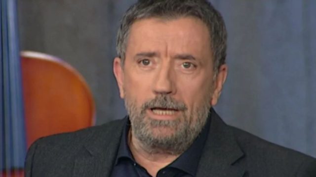 Σπύρος Παπαδόπουλος: Έτσι «τιμώρησε» τους τραγουδιστές που είπαν όχι στο «Στην υγειά μας»!
