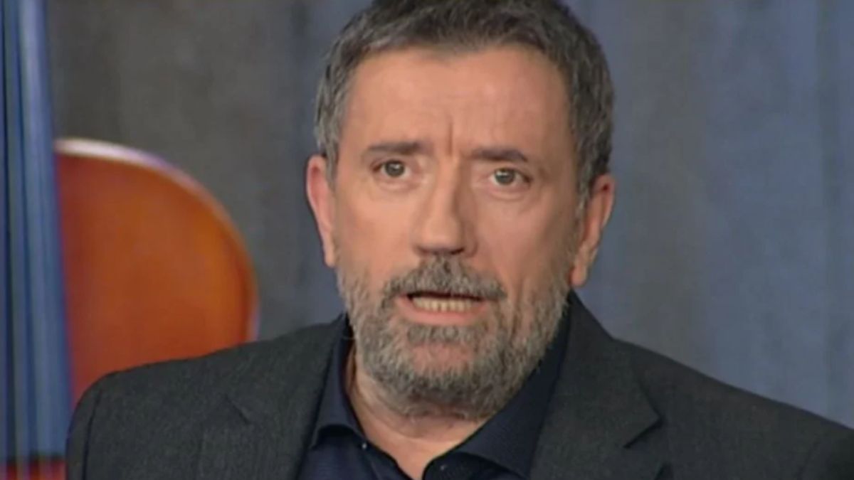 Σπύρος Παπαδόπουλος: Έτσι «τιμώρησε» τους τραγουδιστές που είπαν όχι στο «Στην υγειά μας»!