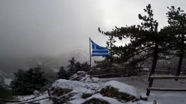 Η φωτογραφία της ημέρας: Χιόνια στη μαγευτική Πάρνηθα!