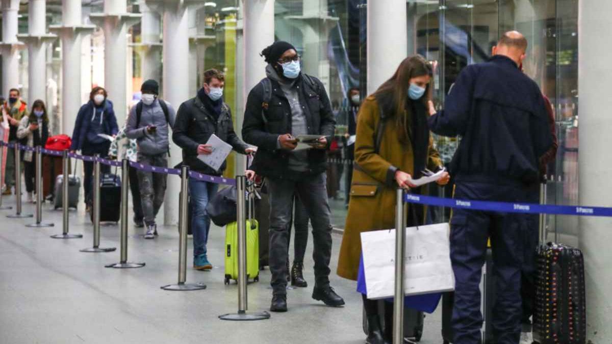 Κορωνοϊός: Νέο καθολικό απαγορευτικό στη Βρετανία