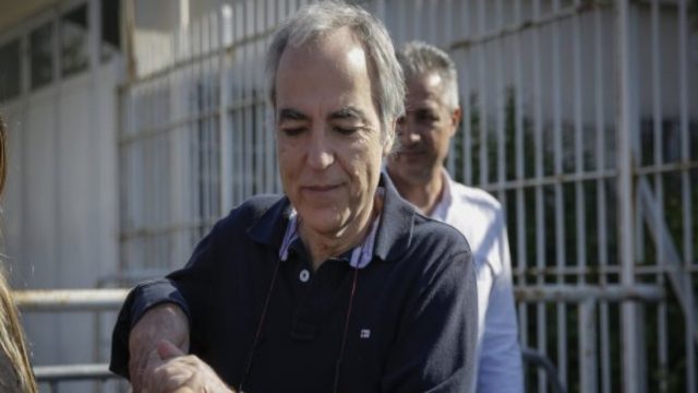 Δημήτρης Κουφοντίνας: Ποιοι δημοσιογράφοι και καλλιτέχνες βρίσκονται υπέρ του