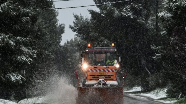 Καιρός-Κακοκαιρία Λέανδρος: Διακοπή κυκλοφορίας στην Αττική – Που χρειάζονται αλυσίδες