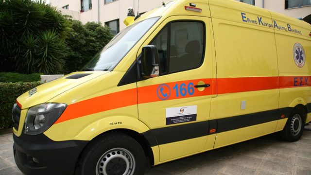 Συναγερμός στη Θεσσαλονίκη: Ανήλικο κοριτσάκι έπεσε από μπαλκόνι
