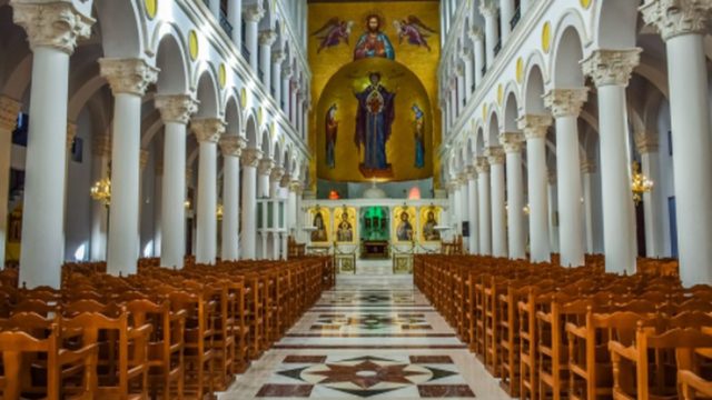 «Να γίνουν οι Εκκλησίες σχολικές τάξεις – Είναι τεράστιος χώρος, υπάρχει δυνατότητα να χωρέσεις άνετα 26 παιδιά»