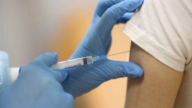 Κορωνοϊός: Πάνω από 16.000 οι εμβολιασμοί στην Ελλάδα – Το μήνυμα του Μητσοτάκη