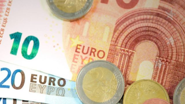 Επίδομα αδείας: Πώς θα καταβληθεί στους μισθωτούς που εντάσσονται στο πρόγραμμα «Συν – Εργασία»