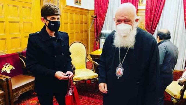 Μένιος Φουρθιώτης: Πήρε την ευλογία του Ιερώνυμου για… να κατέβει στην πολιτική