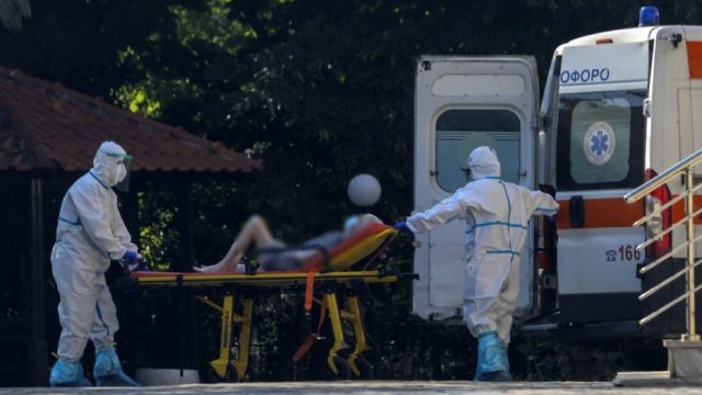 Κορωνοϊός: Πάνω από 40 κρούσματα σε γηροκομείο στο Μαρούσι – Είχαν εμβολιαστεί κατά του ιού!