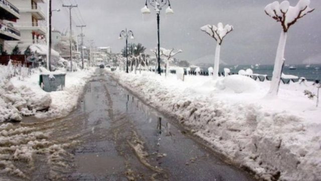 Έρχεται χιονιάς ανάλογος του 2002: Είχε στρώσει 1 μέτρο χιόνι ακόμα και σε παραθαλάσσιες περιοχές!