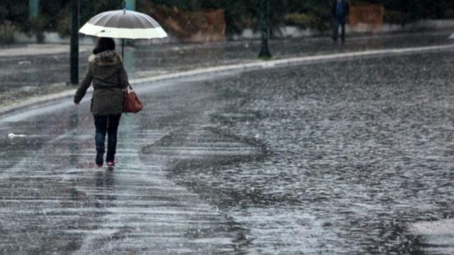 Καιρός σήμερα: Κακοκαιρία σε όλη τη χώρα – Βροχές, καταιγίδες και αφρικανική σκόνη
