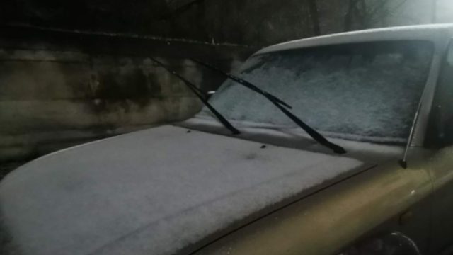 Στα “λευκά” η Θεσσαλονίκη – “Πάγωσαν” τα πάντα στην Βόρεια Ελλάδα (photos+video)