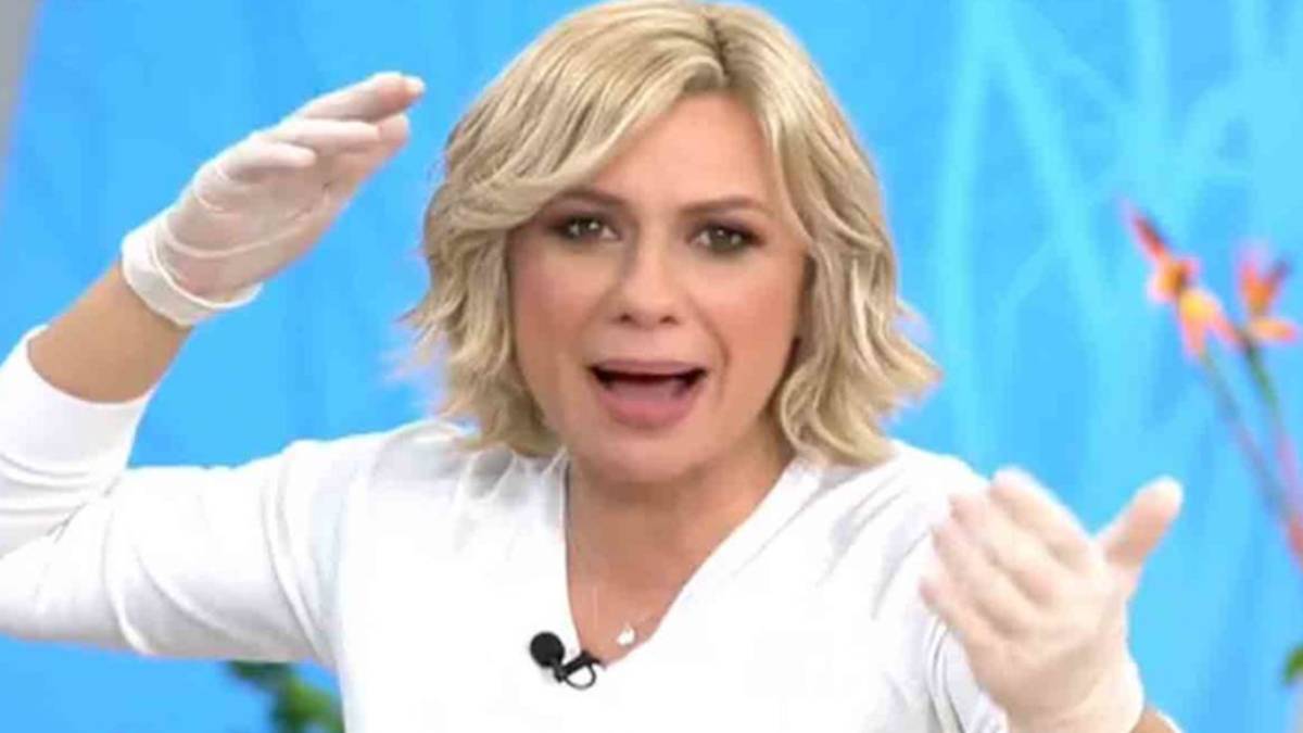 Θρίλερ με την υγεία της Κατερίνας Καραβάτου – Για 4η μέρα στο νοσοκομείο