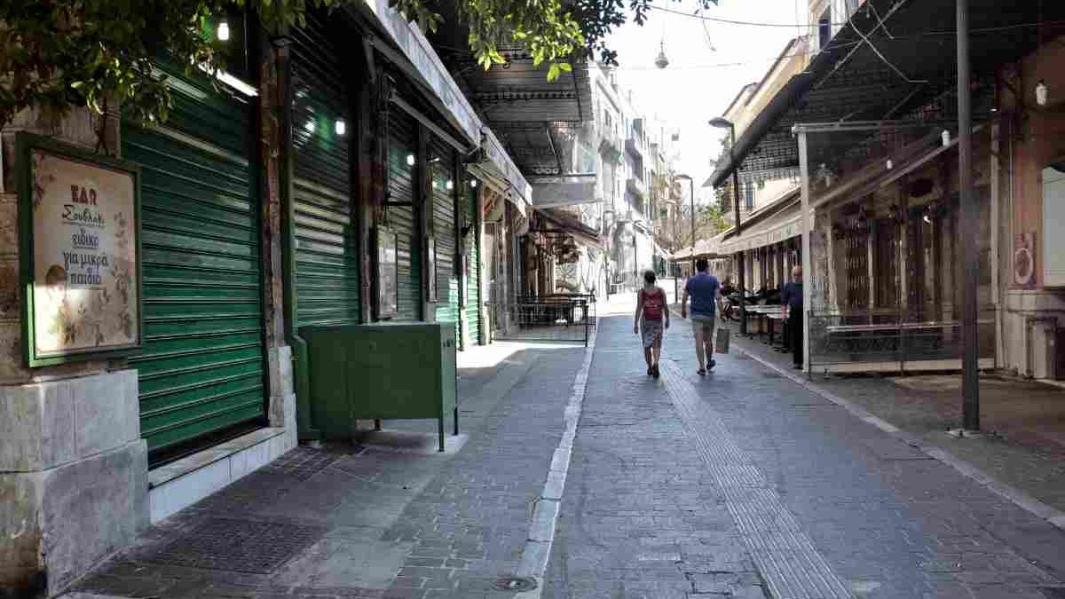 Κορωνοϊός: Νέα βελτίωση στα νούμερα – Στους 300 οι διασωληνωμένοι