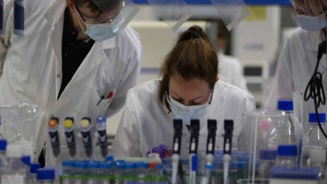 Κορωνοϊός: «Πράσινο φώς» για τον εμβολιασμό εγκύων και όσων έχουν νοσήσει