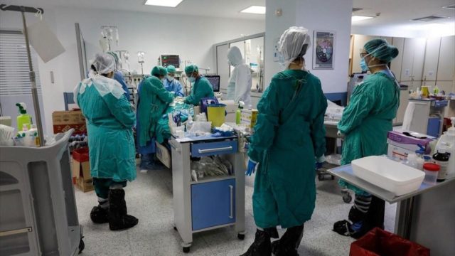 Κορωνοϊός: Συνεχίζεται η τραγωδία με τους διασωληνωμένους – 36 οι νεκροί – 390 κρούσματα
