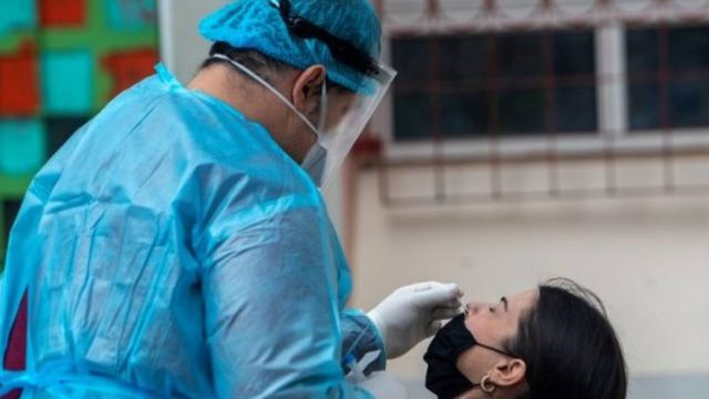 Κορωνοϊός: Αυτές είναι οι περιοχές της Ελλάδας που βρίσκονται στο «κόκκινο»
