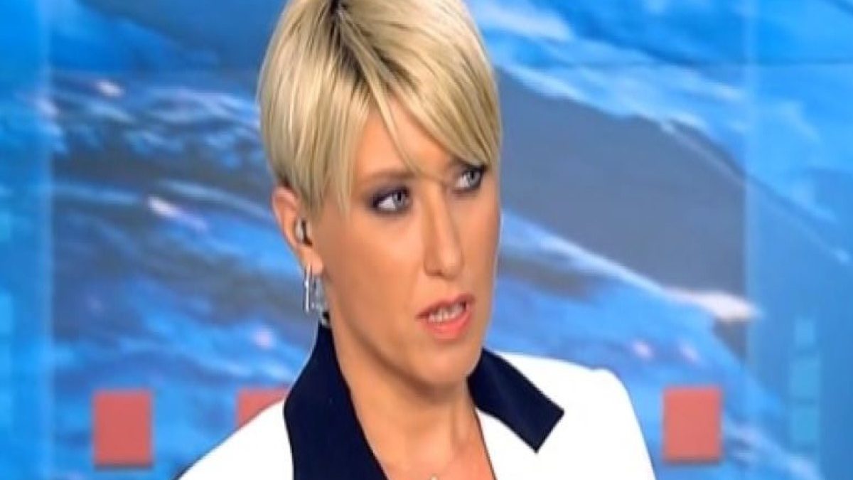 Σία Κοσιώνη: Σε «βέρτιγκο» η παρουσιάστρια – Πανικός στο ΣΚΑΪ