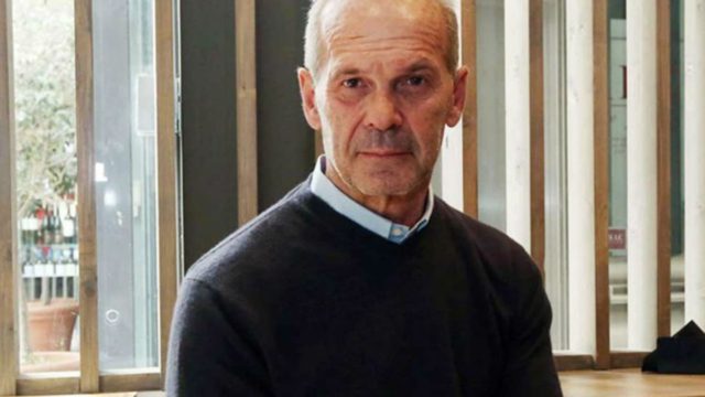 Νέο ξέσπασμα Κωστόπουλου: «Λοιπόν, μαϊμουδάκια, 10 χρόνια με κανιβαλίσατε, με μπουλάρατε, άι σιχτίρ πια»